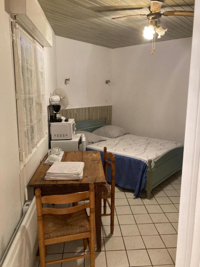 Bed and Breakfast Le Robinson Marseillan  Esterno foto